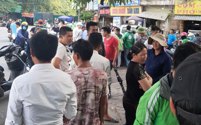 Nam thanh niên tử vong trong nhà vệ sinh sau bến xe Mỹ Đình - Ảnh 2.