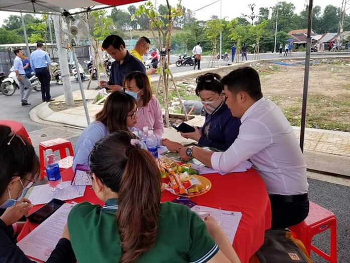 Nghịch lý thị trường BĐS: Giá bán vẫn tăng còn người mua lại chờ xuống giá - Ảnh 3. Nghịch lý thị trường BĐS: Giá bán vẫn tăng còn người mua lại chờ xuống giá - Ảnh 3.