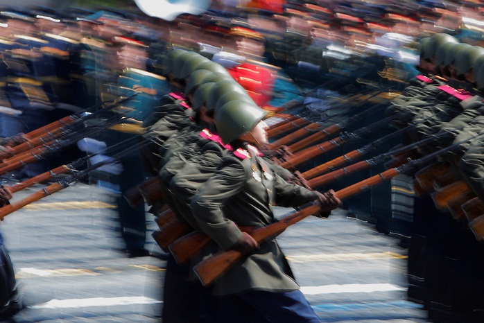 Soi vũ khí xịn của Nga tại lễ diễu binh - Ảnh 2.