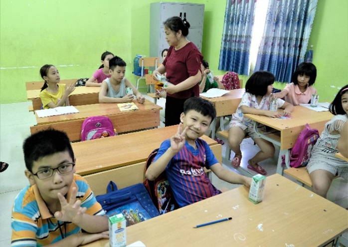 Vinamilk mang niềm vui uống sữa đến với trẻ em Hà Nội thông qua Quỹ sữa Vươn cao Việt Nam  - Ảnh 6.