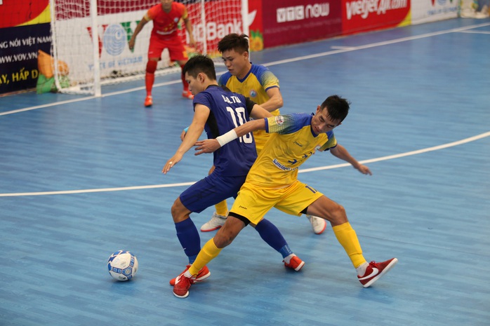 Đánh bại chủ nhà, Thái Sơn Nam giành ngôi đầu bảng VCK Futsal HDBank VĐQG 2020 - Ảnh 1.