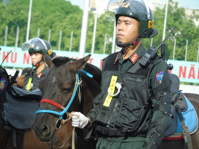Thủ tướng và Chủ tịch Quốc hội dự Lễ ra mắt Đoàn Cảnh sát cơ động Kỵ binh - Ảnh 17.