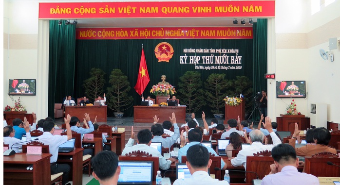 Miễn nhiệm chức danh Chủ tịch HĐND tỉnh Phú Yên của ông Huỳnh Tấn Việt - Ảnh 1.