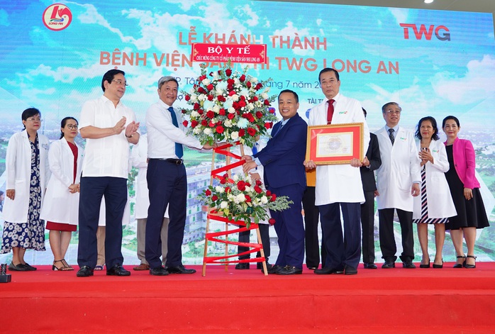 Bệnh viện Sản nhi TWG Long An chính thức khánh thành với qui mô 500 giường - Ảnh 1. Bệnh viện Sản nhi TWG Long An chính thức khánh thành với qui mô 500 giường - Ảnh 1.