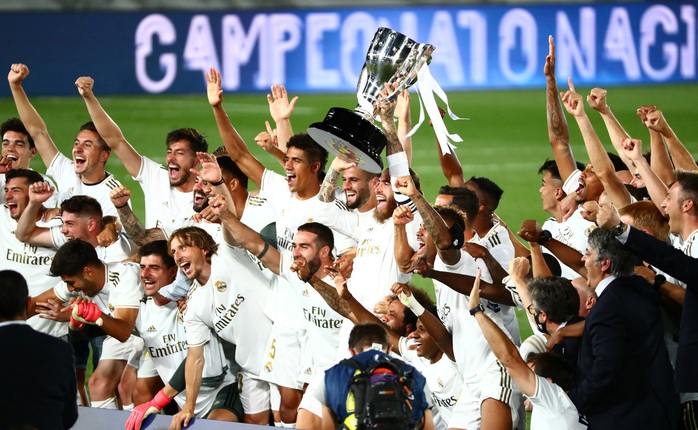 Lập kỷ lục 10 chiến thắng liên tiếp, Real Madrid vô địch La Liga - Ảnh 6.