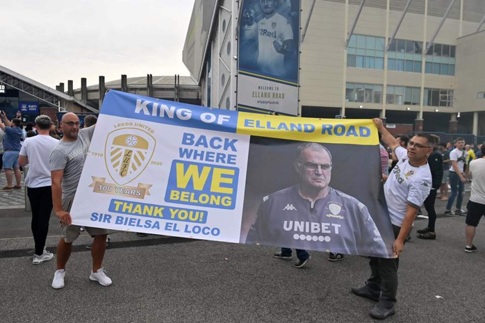 Leeds United thăng hạng, 580 nhân viên được thưởng đậm - Ảnh 5.