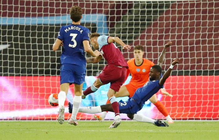 Chelsea thua sốc West Ham, đối mặt ác mộng văng Top 4 - Ảnh 6.
