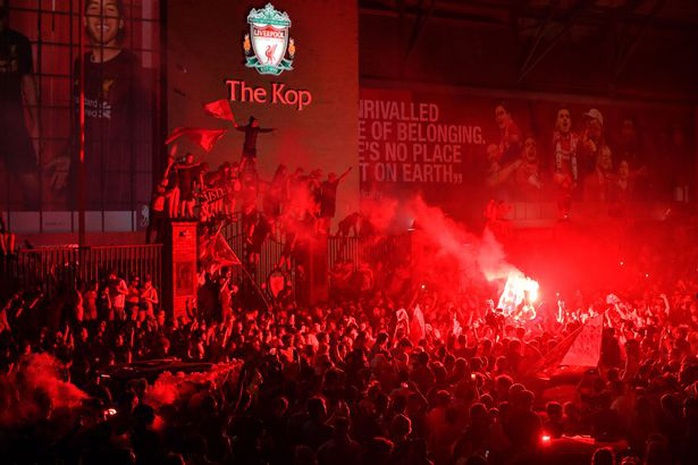 Liverpool được Ban tổ chức Premier League trao quà “đặc biệt” - Ảnh 2.