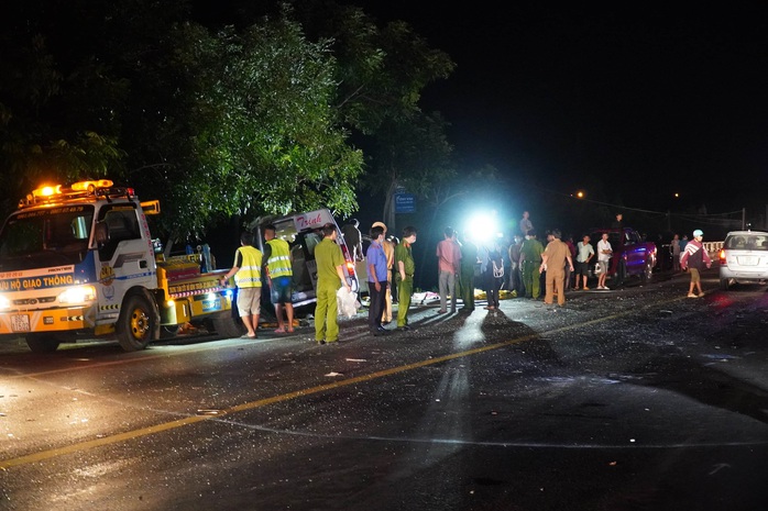 Vụ tai nạn 8 người chết ở Bình Thuận: Quá nguy hiểm khi không có dải phân cách! - Ảnh 1.