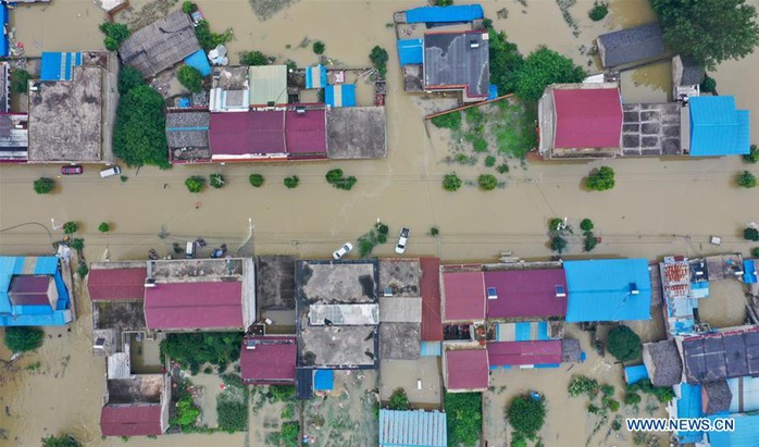 Trung Quốc lo “điều tồi tệ hơn” giữa lũ lụt lịch sử - Ảnh 2.