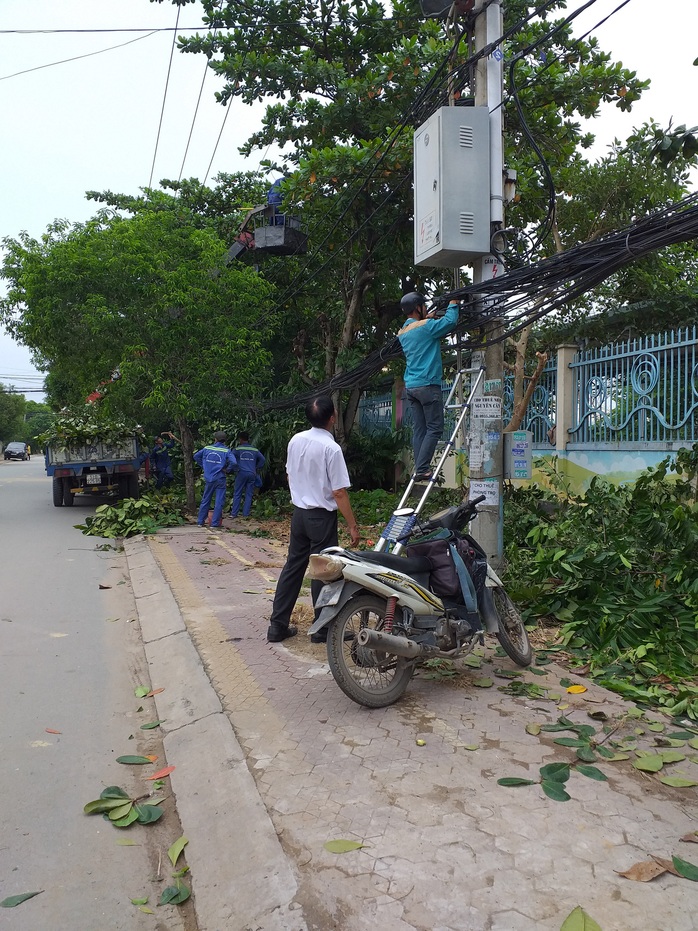 Đã khắc phục bó dây cáp, điện - Ảnh 1.