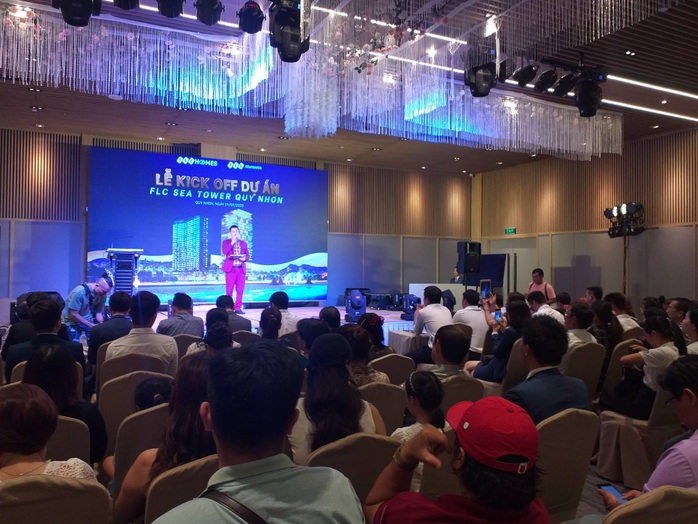 Gấp rút hoàn thiện, FLC Sea Tower Quy Nhon hút hàng trăm sale trong lễ kick off - Ảnh 1. Gấp rút hoàn thiện, FLC Sea Tower Quy Nhon hút hàng trăm sale trong lễ kick off - Ảnh 1.