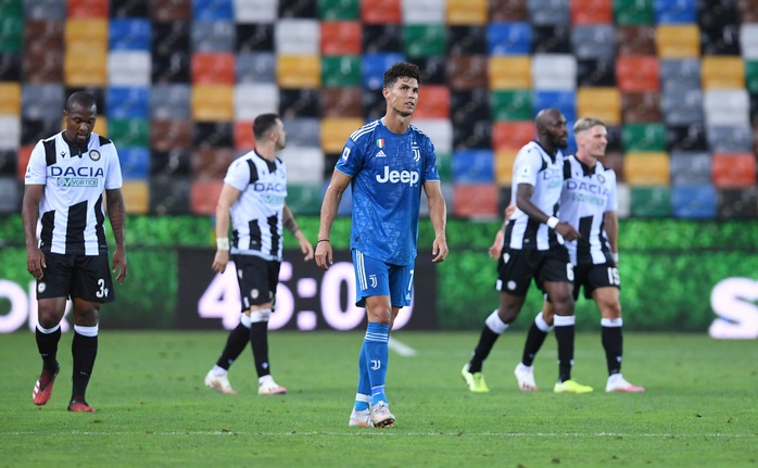 Thua sốc đối thủ lo trụ hạng, Juventus sắp mất ngôi Serie A - Ảnh 7.