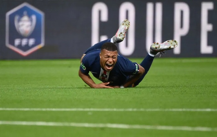 Chấn thương kinh hoàng, Mbappe chia tay Champions League - Ảnh 1.