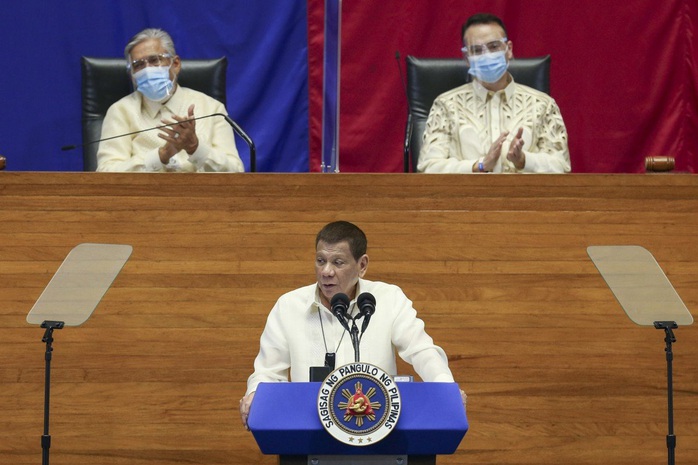 Tổng thống Duterte hỏi mua vắc-xin Covid-19 của Trung Quốc  - Ảnh 1.