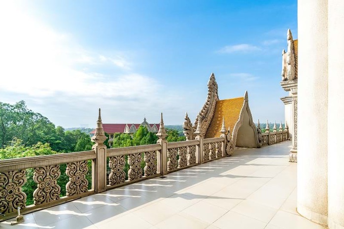 Nét kiến trúc theo phong cách Thái Lan của ngôi chùa trong Top đẹp nhất thế giới - Ảnh 11. Nét kiến trúc theo phong cách Thái Lan của ngôi chùa trong Top đẹp nhất thế giới - Ảnh 11.