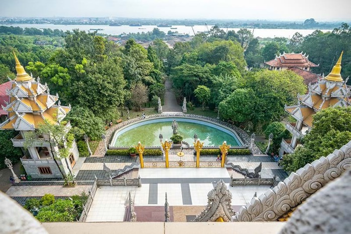 Nét kiến trúc theo phong cách Thái Lan của ngôi chùa trong Top đẹp nhất thế giới - Ảnh 4. Nét kiến trúc theo phong cách Thái Lan của ngôi chùa trong Top đẹp nhất thế giới - Ảnh 4.