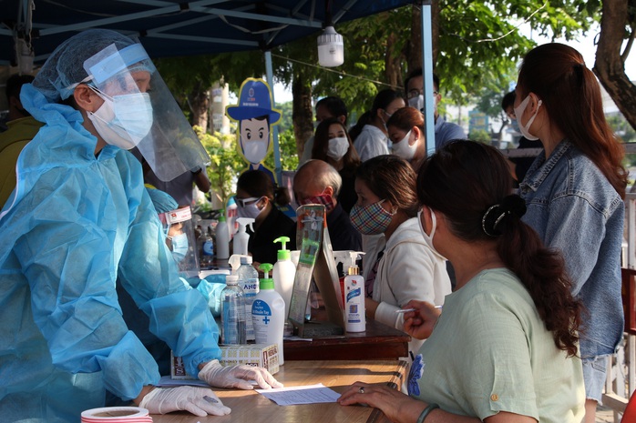 Đà Nẵng: 24 giờ phát động, hơn 5.400 thanh niên tự nguyện tham gia tuyến đầu chống dịch - Ảnh 3.