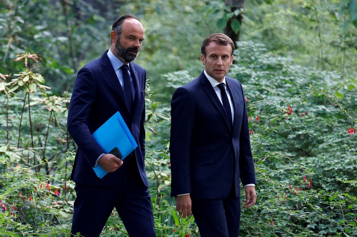 NÓNG: Thủ tướng Pháp từ chức, lộ diện người thay thế - Ảnh 1.