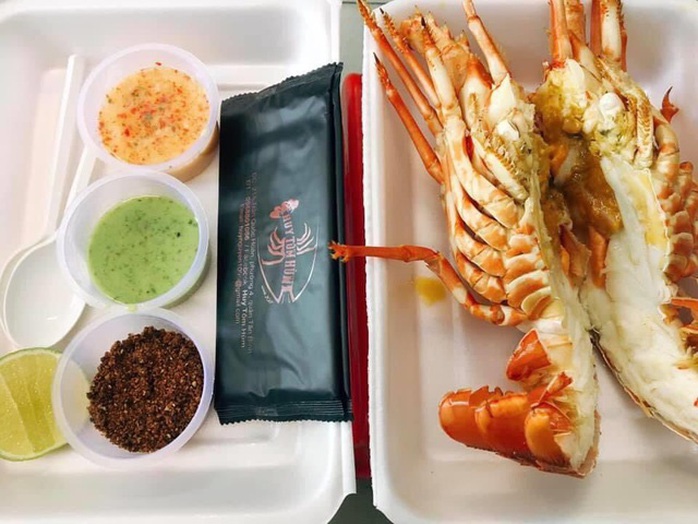 Bỏ lương nghìn đô ở sân bay, 9x Khánh Hòa về bán tôm hùm thu lãi khủng - Ảnh 5. Bỏ lương nghìn đô ở sân bay, 9x Khánh Hòa về bán tôm hùm thu lãi khủng - Ảnh 5.