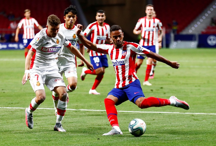 Chân gỗ Morata lập đại công, Atletico Madrid mơ Champions League - Ảnh 2.