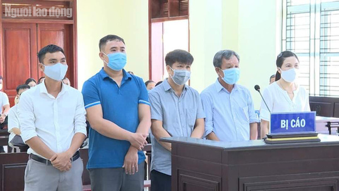 5 cựu cán bộ TP Thanh Hóa hô biến lúa thành hoa ly bị đề nghị mức án từ 6 tháng đến 6 năm tù - Ảnh 1.