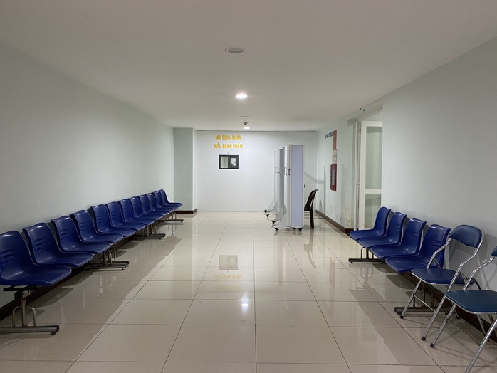 Cận cảnh bệnh viện dã chiến Tiên Sơn - Đà Nẵng trước giờ tiếp nhận bệnh nhân - Ảnh 8.