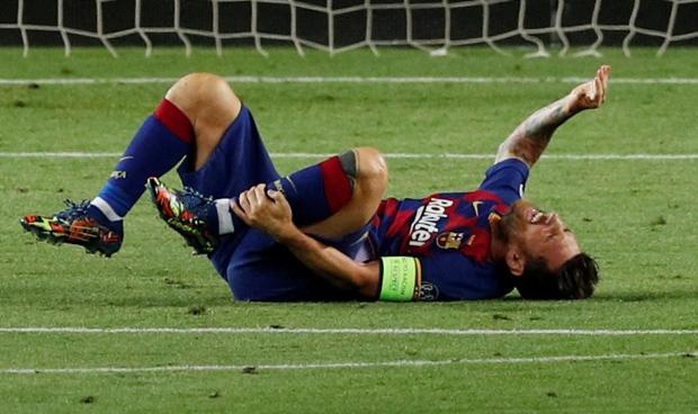 Messi dính chấn thương nguy cơ nghỉ “đại chiến” Bayern Munich - Ảnh 1.