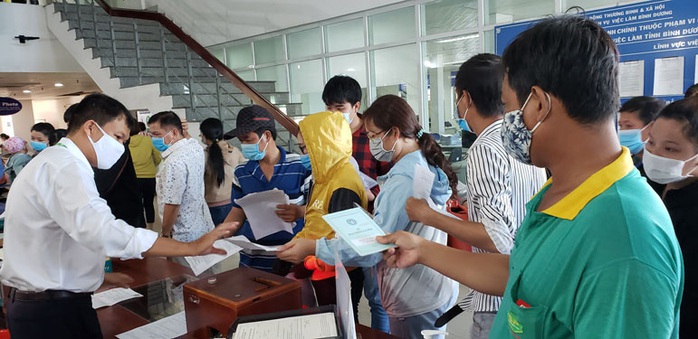 Không bỏ rơi công nhân - Ảnh 1. Không bỏ rơi công nhân - Ảnh 1.