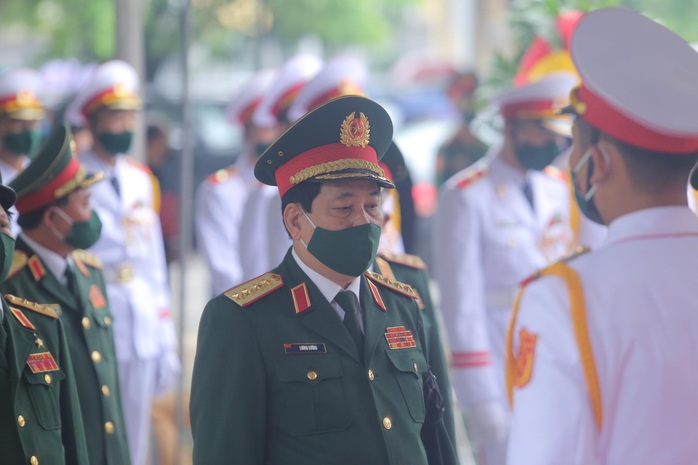 Thủ tướng Nguyễn Xuân Phúc, Chủ tịch QH Nguyễn Thị Kim Ngân viếng nguyên Tổng Bí thư Lê Khả Phiêu - Ảnh 39.