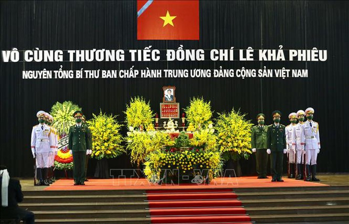 Thủ tướng Nguyễn Xuân Phúc, Chủ tịch QH Nguyễn Thị Kim Ngân viếng nguyên Tổng Bí thư Lê Khả Phiêu - Ảnh 19.