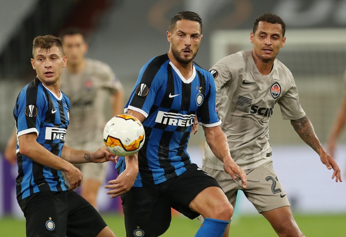 Song sát rực sáng, Inter Milan mở đại tiệc Europa League - Ảnh 1.