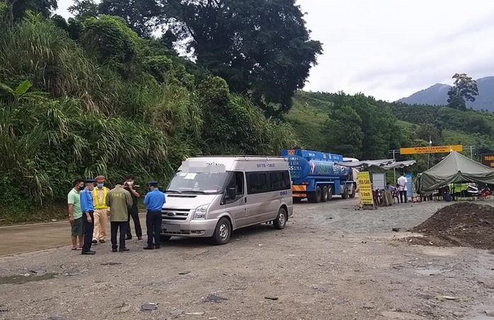 Những người từ Đà Nẵng về Kon Tum trên xe Vạn Thành cần khẩn trương đến khai báo y tế - Ảnh 1.