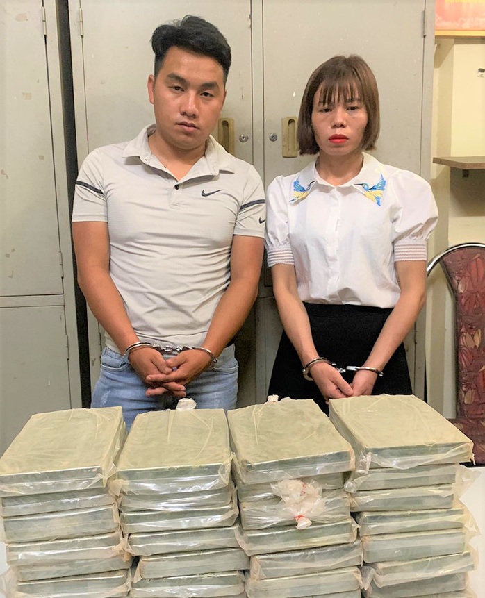 Đôi nam nữ ôm 32 bánh heroin từ Sơn La về Hà Giang tiêu thụ - Ảnh 1.