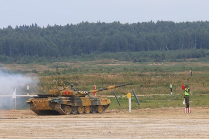 Đội xe tăng Việt Nam khởi đầu đẹp trong ngày ra quân Army Games 2020 - Ảnh 1.