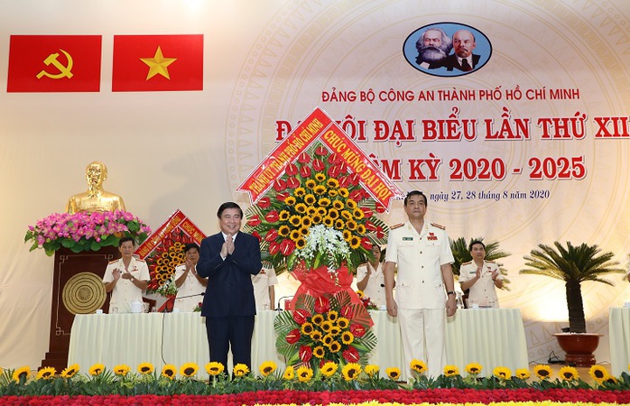 Đại tá Lê Hồng Nam giữ chức Bí Thư Đảng ủy Công an TP HCM - Ảnh 2.