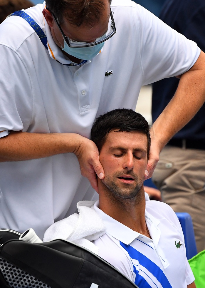 Clip Djokovic ngược dòng thắng, vào chung kết Cincinnati Open 2020 - Ảnh 4.