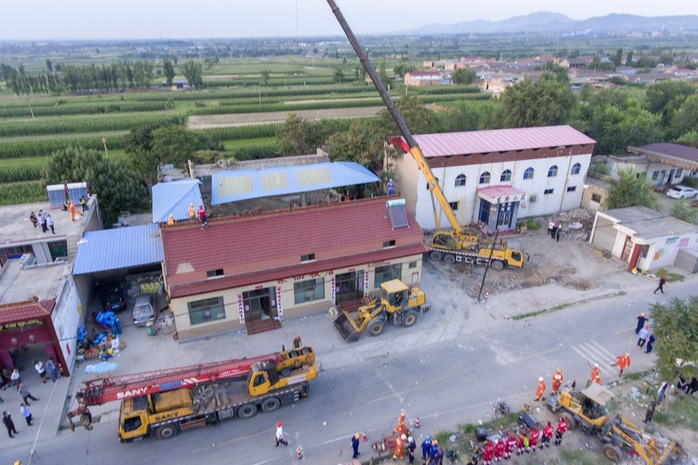 Vụ sập nhà hàng ở Trung Quốc: 29 người thiệt mạng, thêm nhiều người bị thương - Ảnh 2.