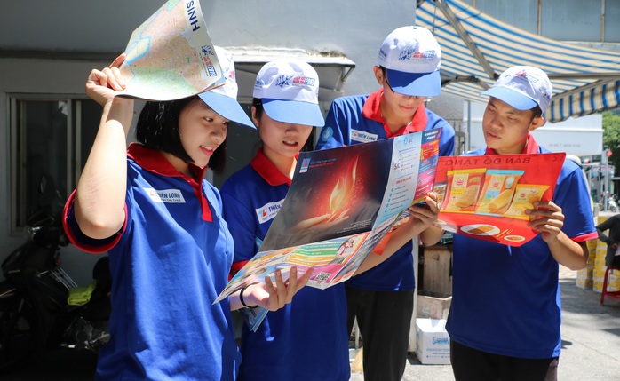 TP HCM: 5.400 sinh viên tình nguyện Tiếp sức mùa thi 2020 - Ảnh 1.