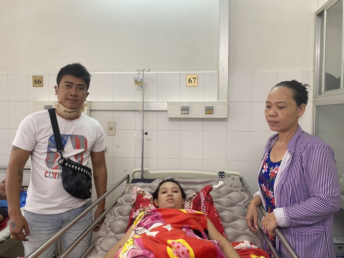Ca sĩ Trương Đan Huy làm cầu nối giúp cô gái được 15 bác sĩ cứu sống - Ảnh 1.