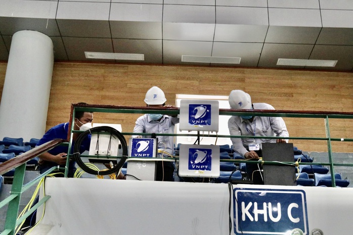 VNPT hoàn thành cung cấp dịch vụ viễn thông - công nghệ thông tin cho bệnh viện dã chiến Đà Nẵng - Ảnh 3. VNPT hoàn thành cung cấp dịch vụ viễn thông - công nghệ thông tin cho bệnh viện dã chiến Đà Nẵng - Ảnh 3.