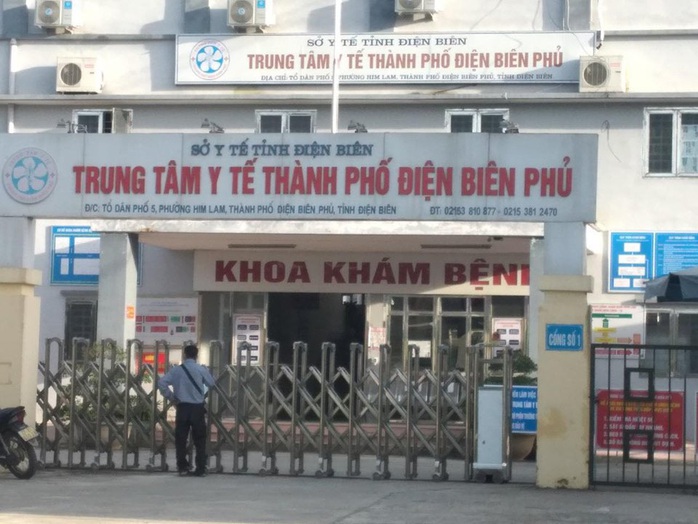 Một thầy giáo cùng con gái 17 tuổi đi Đà Nẵng về có biểu hiện đau họng, tức ngực - Ảnh 1.