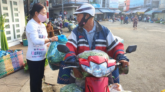 Ông Trần Quốc Việt: Người chuyên chở tấm lòng - Ảnh 1.