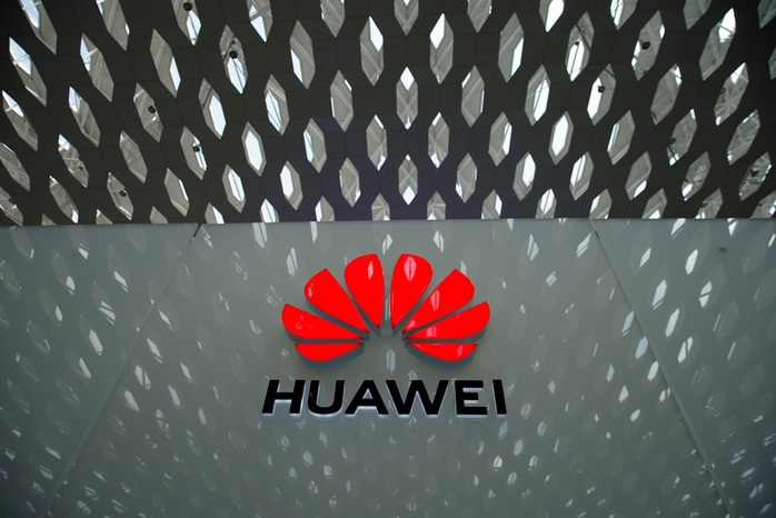 Dính đòn độc của Mỹ, Huawei chồng chất khó khăn - Ảnh 1.