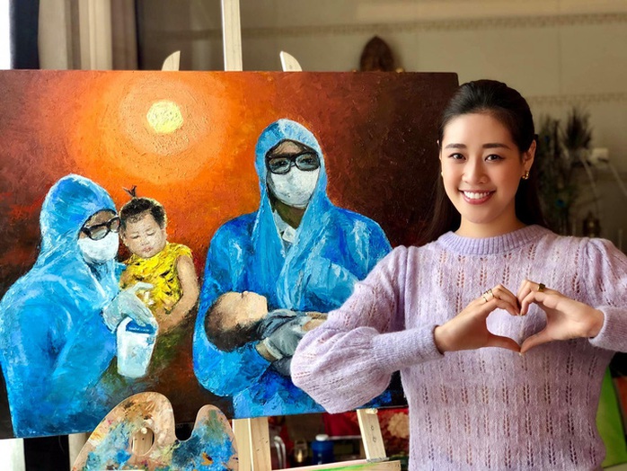 Hoa hậu Khánh Vân đấu giá tranh ủng hộ quỹ phòng chống Covid-19 - Ảnh 4.