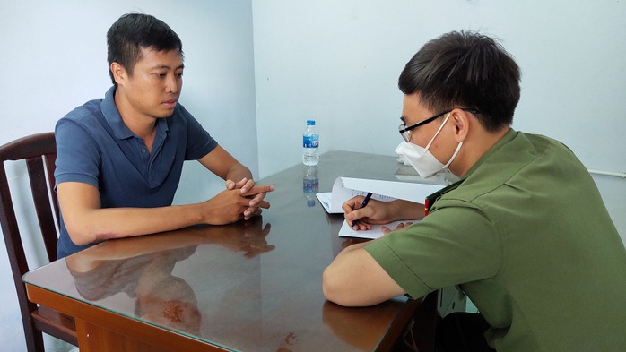 TP HCM: Bắt 3 kẻ thuê nhà cho người Trung Quốc ở trái phép - Ảnh 3. TP HCM: Bắt 3 kẻ thuê nhà cho người Trung Quốc ở trái phép - Ảnh 3.