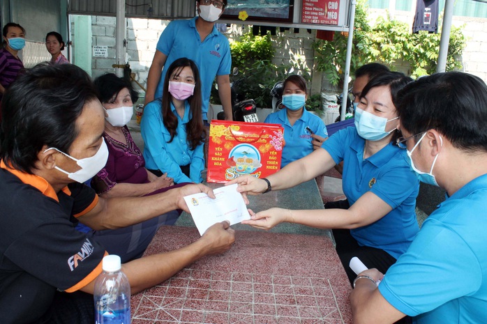 Bình Dương: Đẩy mạnh hoạt động chăm lo đoàn viên khó khăn - Ảnh 1.