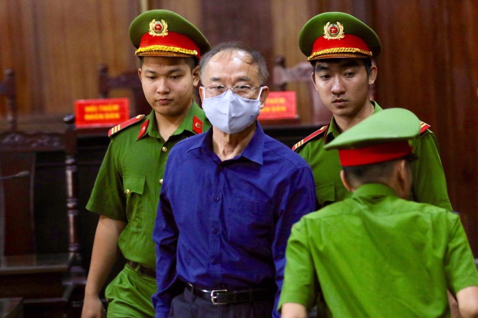 CLIP: Bà chủ Hoa Tháng Năm cho rằng không là đồng phạm của ông Nguyễn Thành Tài - Ảnh 3.