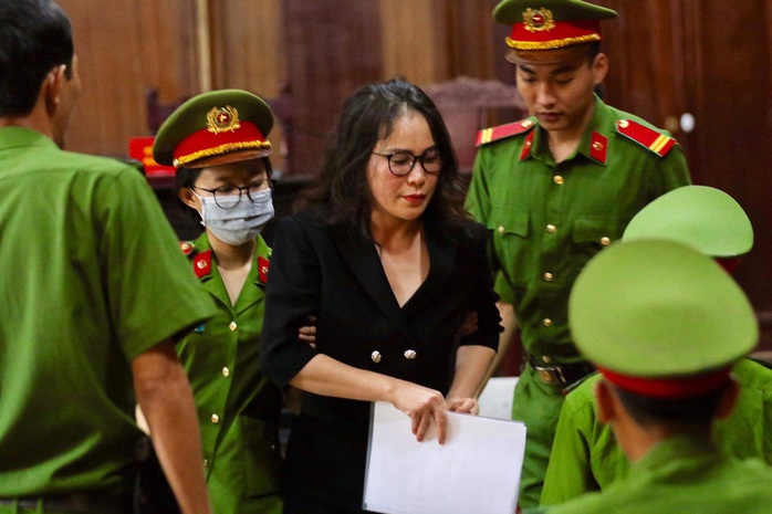 CLIP: Bà chủ Hoa Tháng Năm cho rằng không là đồng phạm của ông Nguyễn Thành Tài - Ảnh 1.