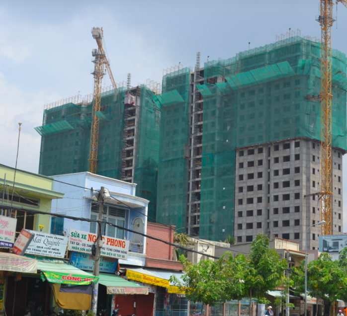 Ngân hàng rao bán dự án chung cư hơn 2.300 tỉ đồng ở TP HCM - Ảnh 2. Ngân hàng rao bán dự án chung cư hơn 2.300 tỉ đồng ở TP HCM - Ảnh 2.